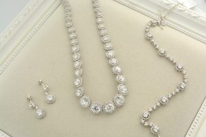 Sell diamond jewelry - North Phoenix Pawn