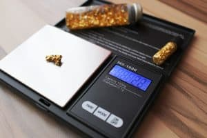 Sell gold according to weight and purity at North Phoenix Pawn